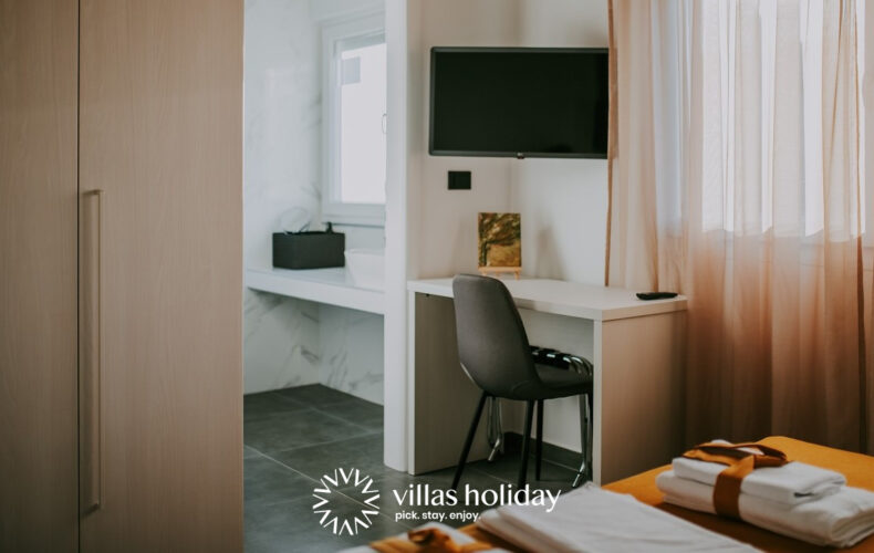 The bedroom of Villa Salvela