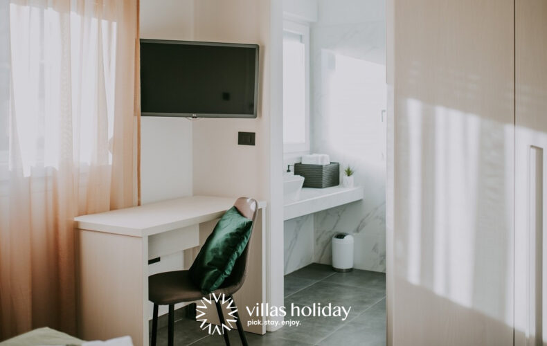 The bedroom of Villa Salvela