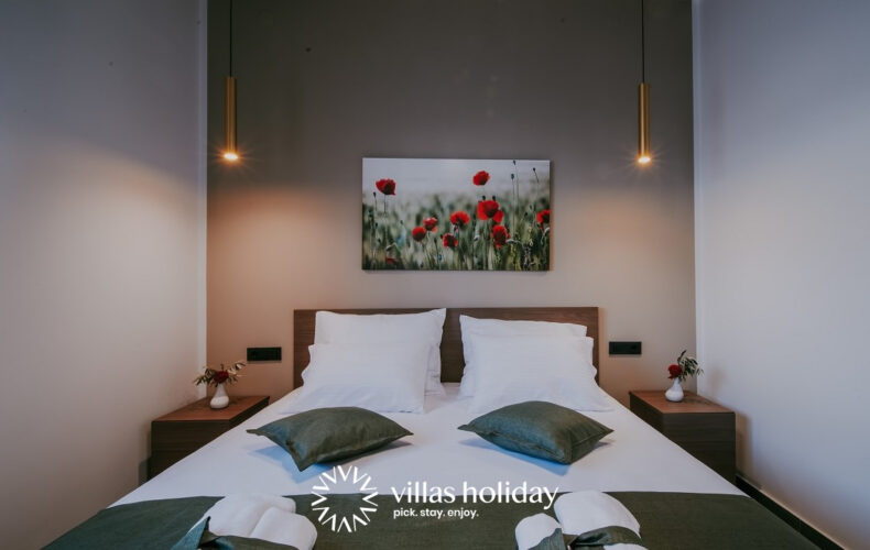 The bedroom of Villa Salvela