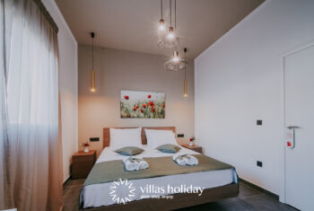 The bedroom of Villa Salvela