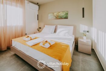 The bedroom of Villa Salvela