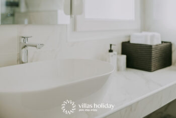 The bathroom of Villa Salvela