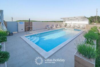 The swimming pool of Villa Salvela