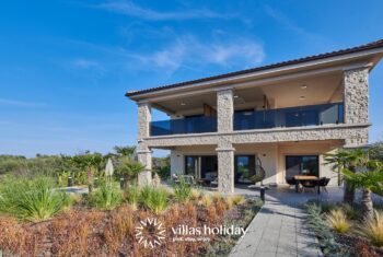 Charming villa with swimming pool and sauna on Krk island