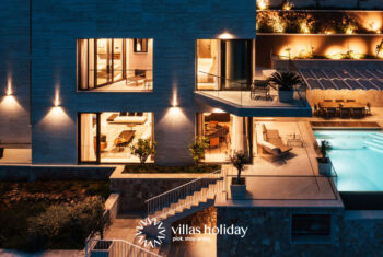 Night view of Villa Antoan