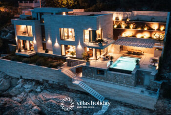 Night view of Villa Antoan