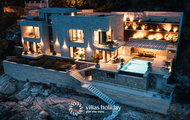 Night view of Villa Antoan