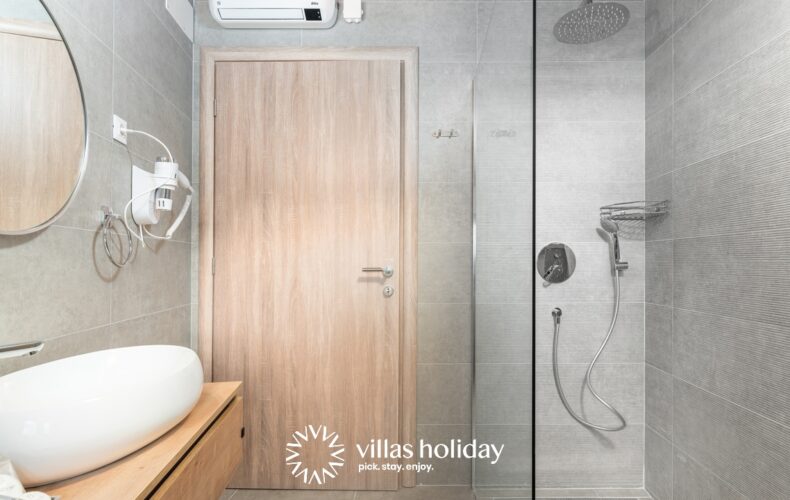 Bathroom of Villa Vias Oliveti