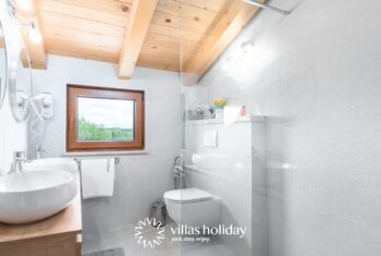 Bathroom of Villa Vias Oliveti