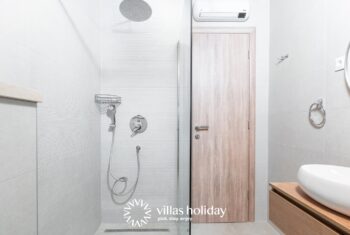 Bathroom of Villa Vias Oliveti