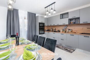 Kitchen and dining area of Villa Vias Oliveti