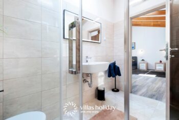 Bathroom of Villa Nina