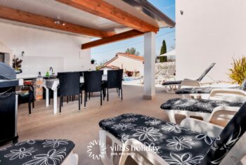 Grill area of Villa Nina