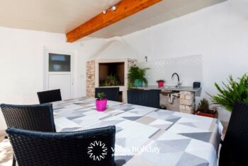 Grill area of Villa Nina