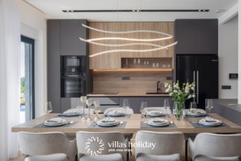 Kitchen and dining area of Villa Gaia