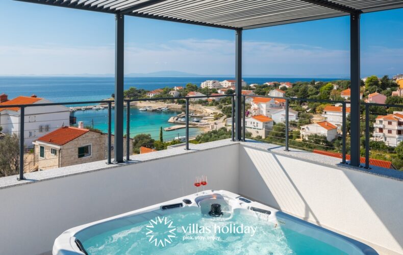 Modern villa with heated pool, sauna, jacuzzi and gym on the island of Pag