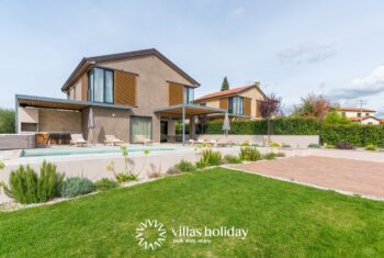 Villa with swimming pool sauna and jacuzzi in coastal Istria