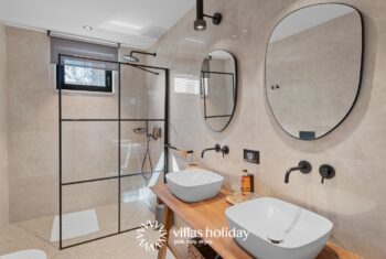 Bathroom of Villa Pedena